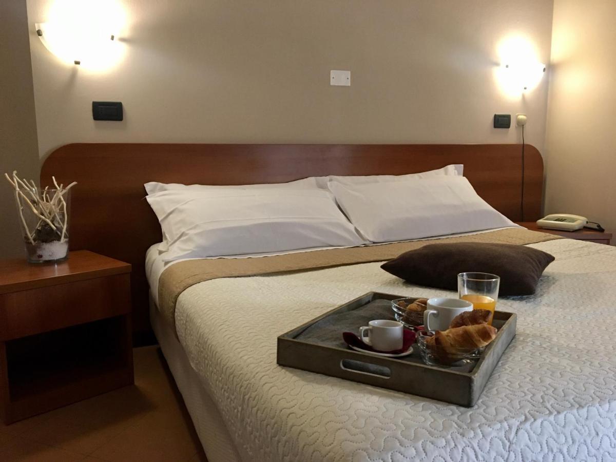 Hotel Kristall 오르비에토 외부 사진