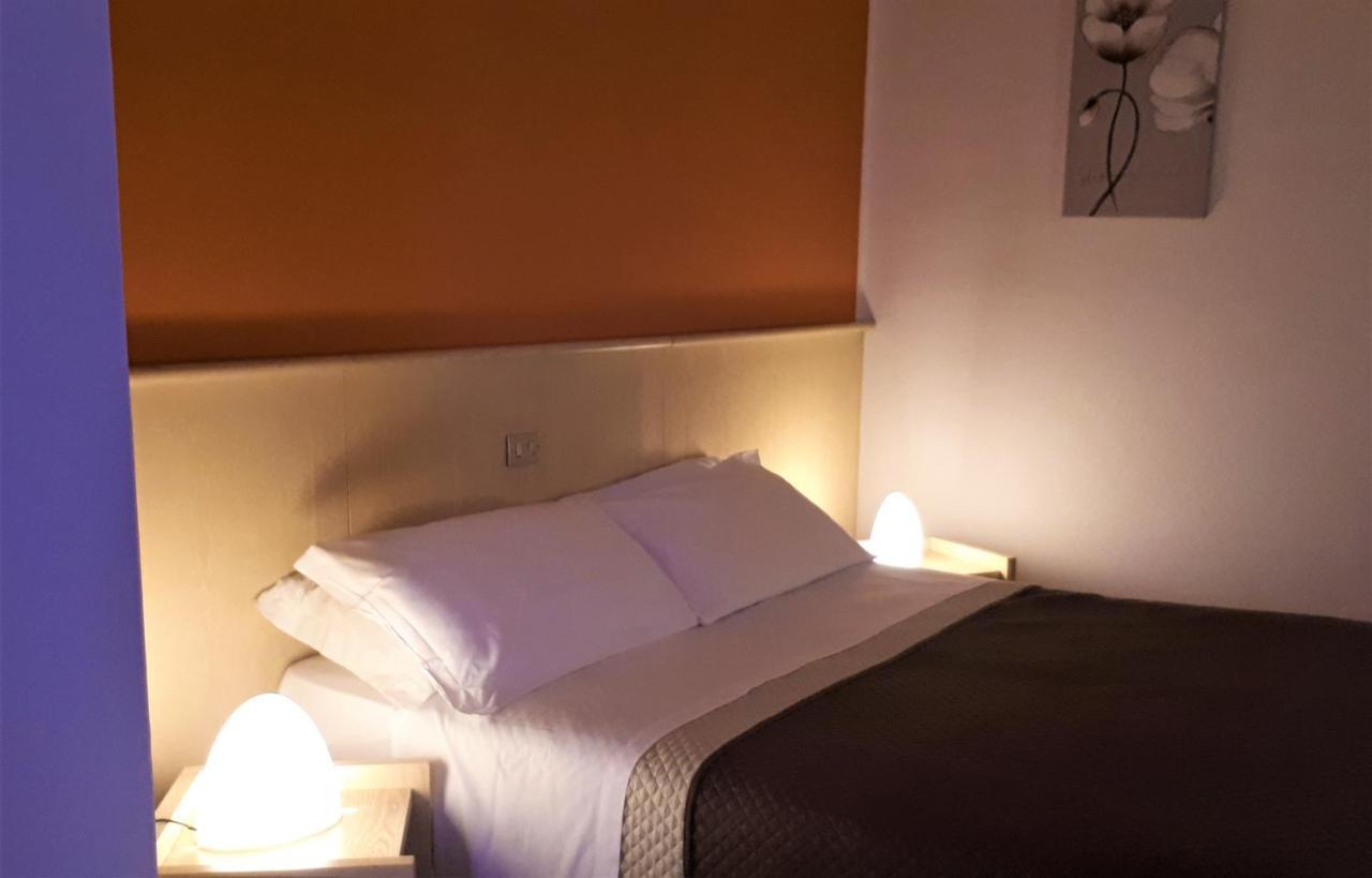 Hotel Kristall 오르비에토 외부 사진